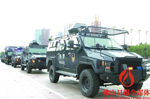 帥爆了 “變形金剛！南海投用一批特種警用裝備車輛(圖1)