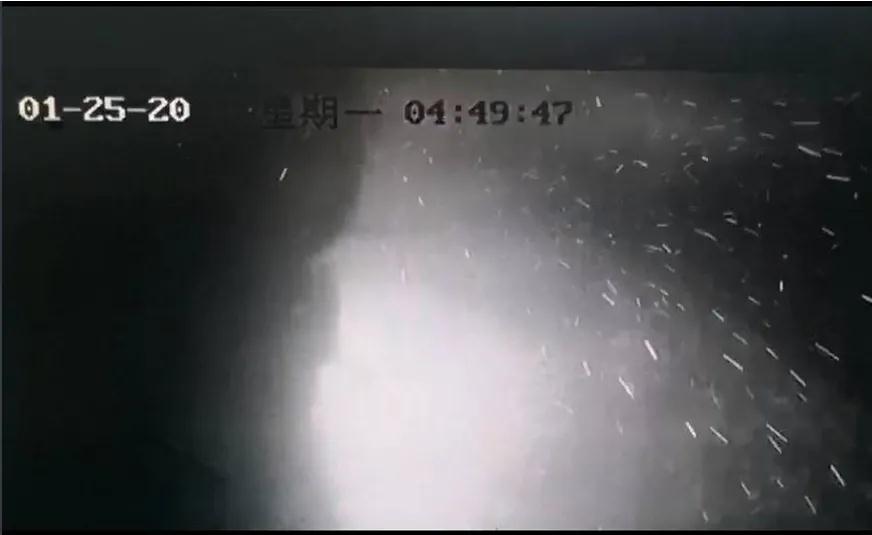 1米，5秒，兩人致死！電動(dòng)自行車(chē)蓄電池火災(zāi)警示！(圖4)