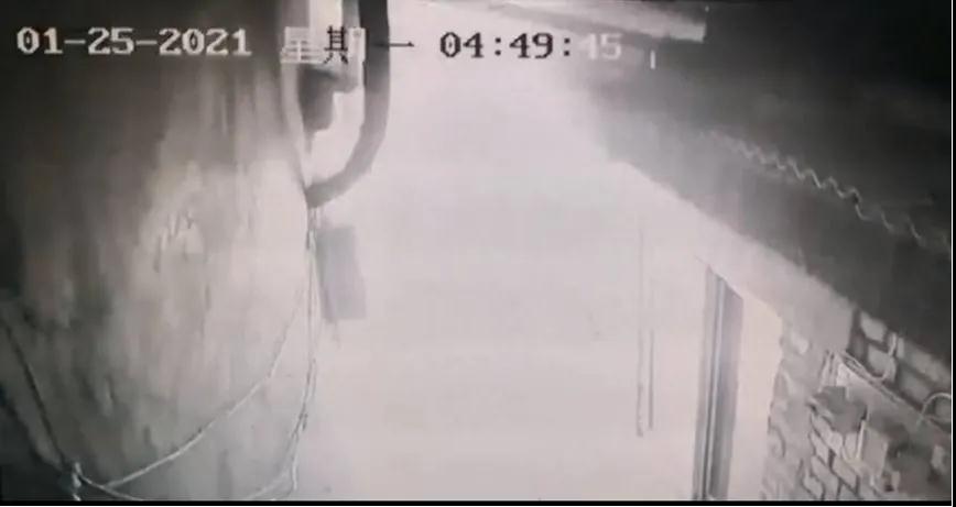 1米，5秒，兩人致死！電動(dòng)自行車(chē)蓄電池火災(zāi)警示！(圖3)
